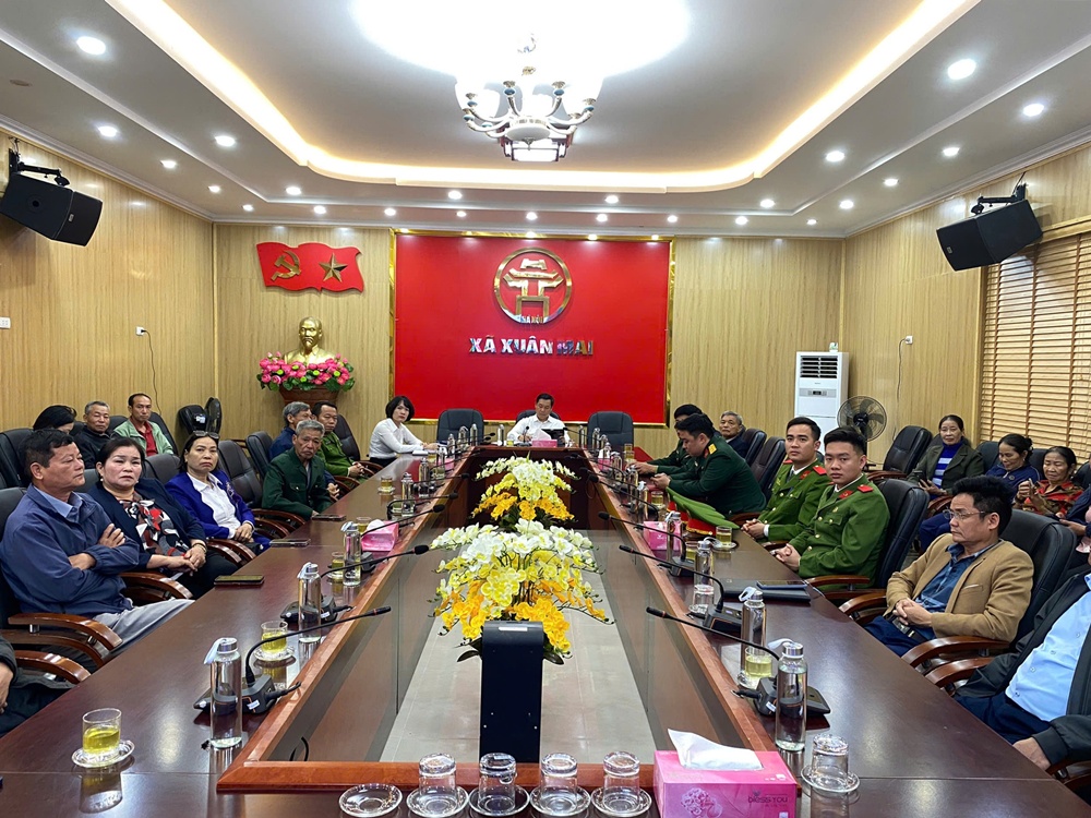 08 ứng cử viên đại biểu Hội đồng nhân dân thành phố Đơn vị bầu cử số 16 tiếp xúc cử tri báo cáo chương trình hành động- Ảnh 2.