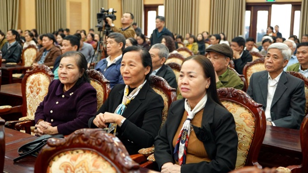 Ứng cử viên HĐND thành phố đơn vị bầu cử số 26 tiếp xúc cử tri 4 xã Hoài Đức, Dương Hoà, Sơn Đồng, An Khánh- Ảnh 7.