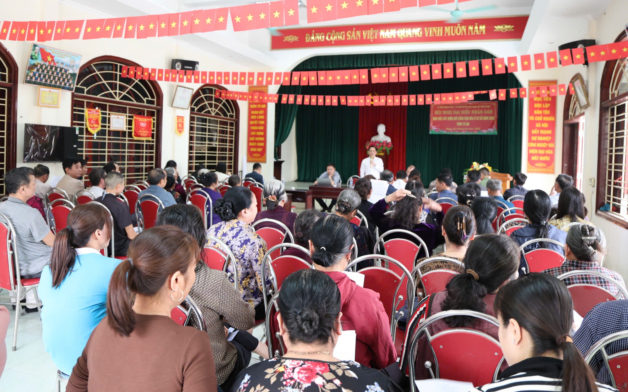 Hội nghị họp dân thôn Từ Am về công tác giải phóng mặt bằng Dự án Khu đô thị Thể thao Olympic