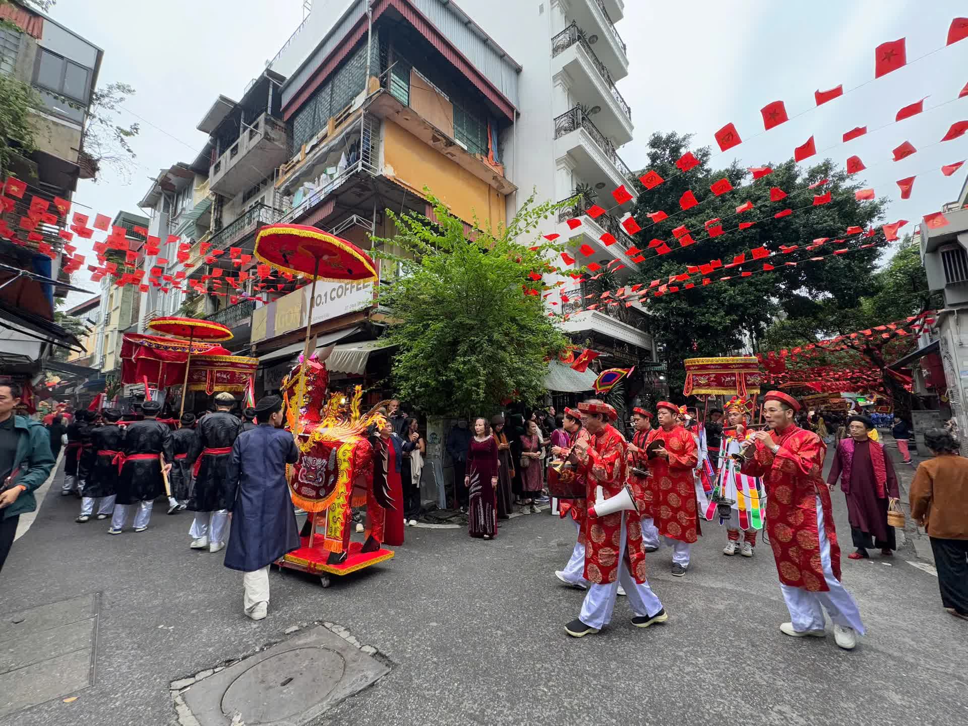 Lễ dâng hương kỷ niệm ngày hoá Đức Đại vương Trần Lựu- Ảnh 3.