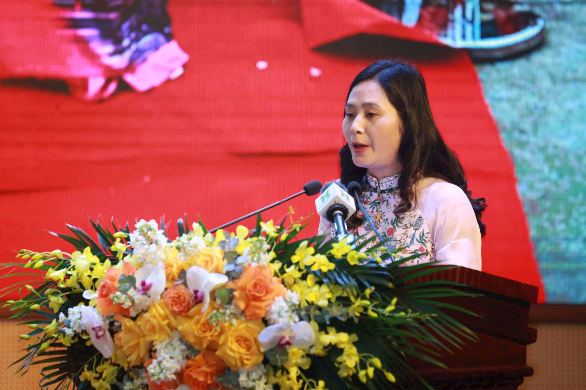 7 ứng cử viên đại biểu HĐND thành phố Hà Nội vận động bầu cử tại đơn vị bầu cử số 30- Ảnh 8.