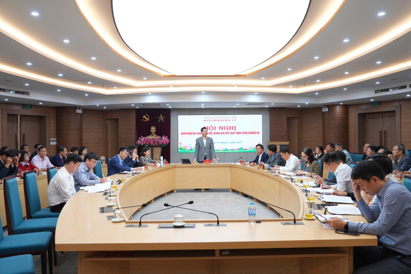 Gia Lâm tiếp tục tập trung hoàn thiện các công tác phục vụ bầu cử- Ảnh 1.