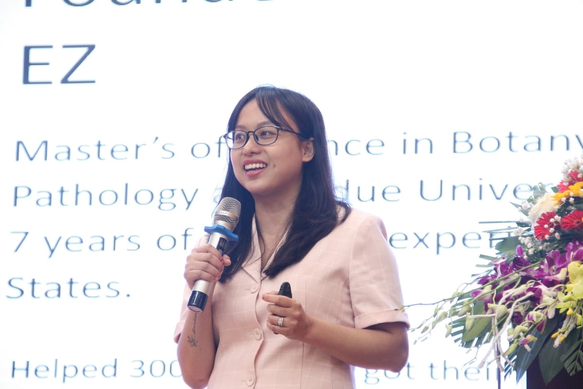 ThS Vũ Anh Phương - cựu sinh viên chương trình tiên tiến của Học viện Nông nghiệp Việt Nam, Giám đốc tổ chức Scholarship EZ chia sẻ kinh nghiệm chinh phục học bổng du học. Ảnh: Mai Đan.