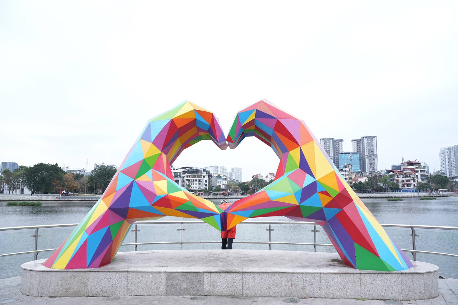 Phường Ô Chợ Dừa gắn biển công trình cải tạo hồ Đống Đa- Ảnh 9.