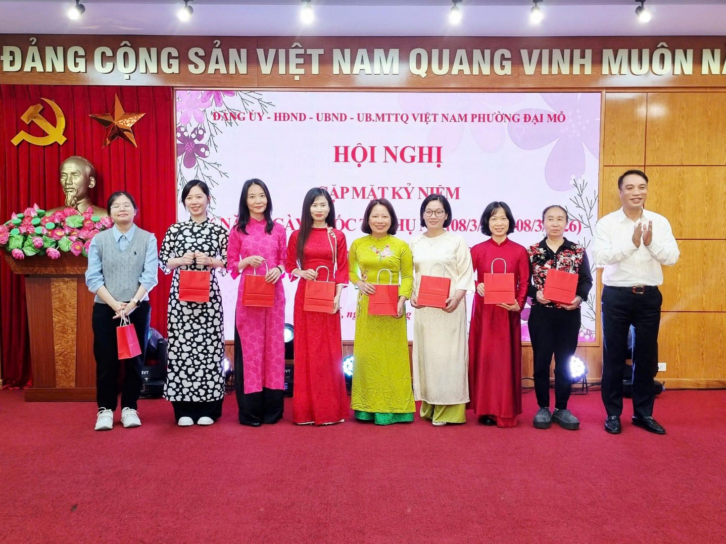 Phường Đại Mỗ gặp mặt kỷ niệm Ngày Quốc tế phụ nữ 08/03- Ảnh 2.