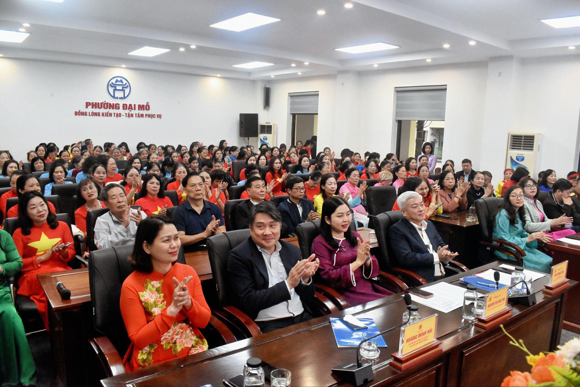 Hội Liên hiệp Phụ nữ phường Đại Mỗ long trọng tổ chức Hội nghị kỷ niệm 116 năm ngày Quốc tế Phụ nữ 8/3 và 1986 năm khởi nghĩa Hai Bà Trưng- Ảnh 1.