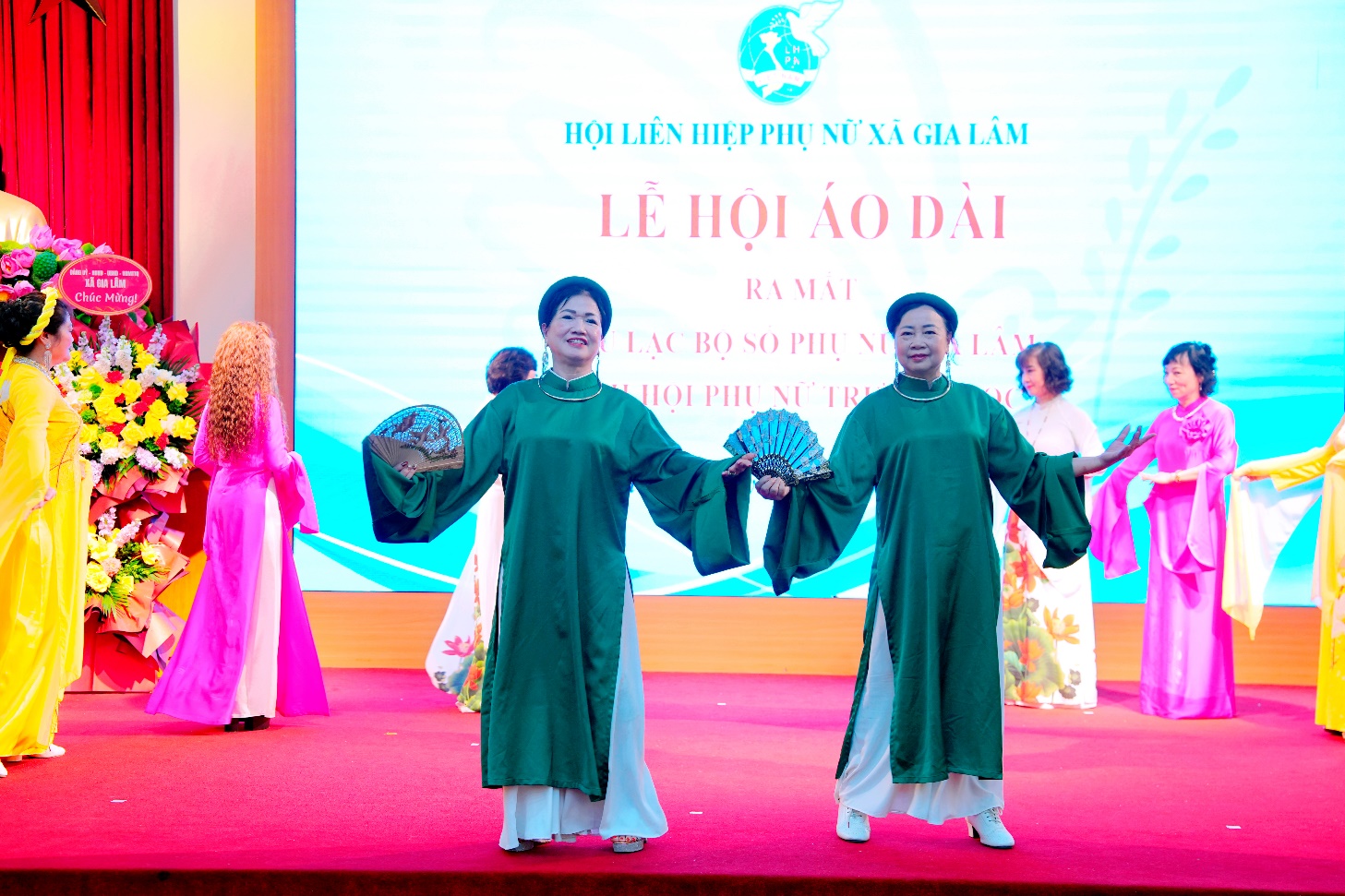 Sôi nổi “Lễ hội áo dài” chào mừng Ngày Quốc tế Phụ nữ 8/3 tại xã Gia Lâm- Ảnh 8.