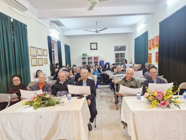 Phường Tây Hồ tổ chức mạn đàm tuyên truyền về bầu cử đại biểu Quốc hội và HĐND các cấp nhiệm kỳ 2026 – 2031 tại các tổ dân phố- Ảnh 4.