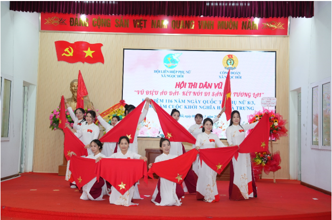 RỰC RỠ “VŨ ĐIỆU ÁO DÀI” – PHỤ NỮ NGỌC HỒI CHÀO MỪNG KỶ NIỆM 116 NĂM NGÀY QUỐC TẾ PHỤ NỮ 8/3/2026 VÀ 1986 NĂM  KHỞI NGHĨA HAI BÀ TRƯNG- Ảnh 8.