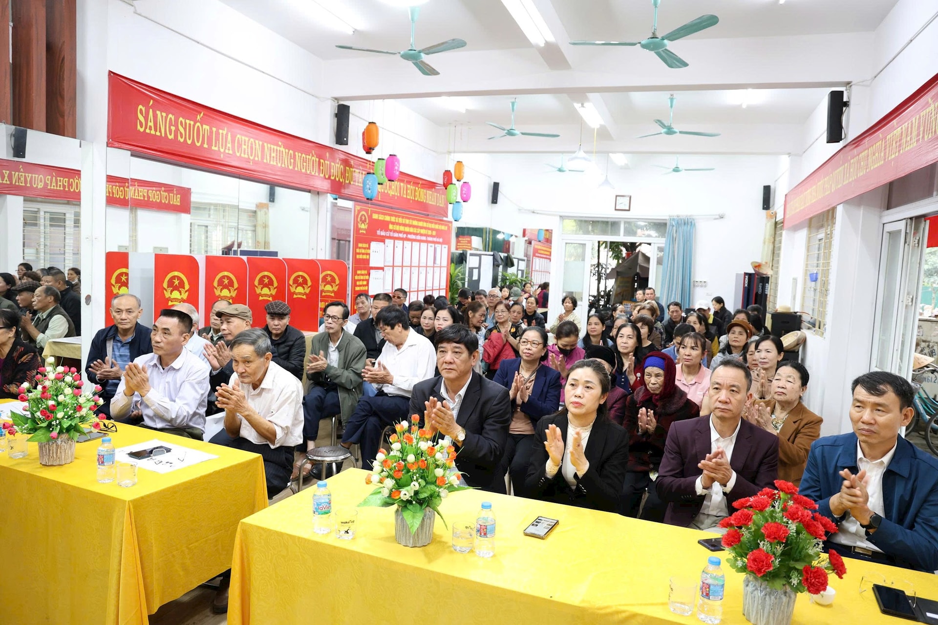 Ứng cử viên HĐND phường Kiến Hưng cam kết hành động vì dân- Ảnh 3.