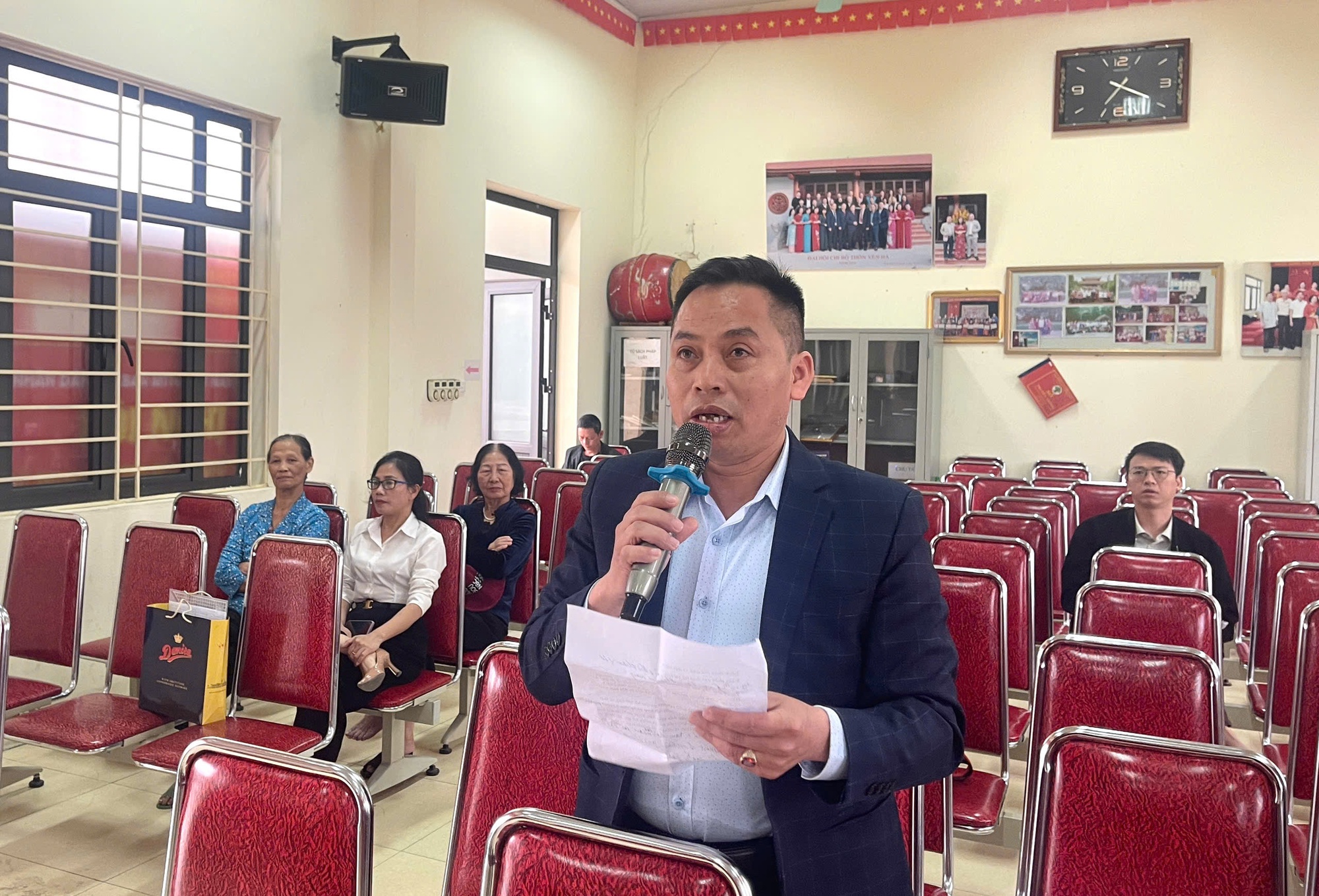 CỬ TRI ĐƠN VỊ BẦU CỬ SỐ 6 TIẾP XÚC VỚI CÁC ỨNG CỬ VIÊN ĐẠI BIỂU HĐND XÃ VĨNH THANH- Ảnh 11.