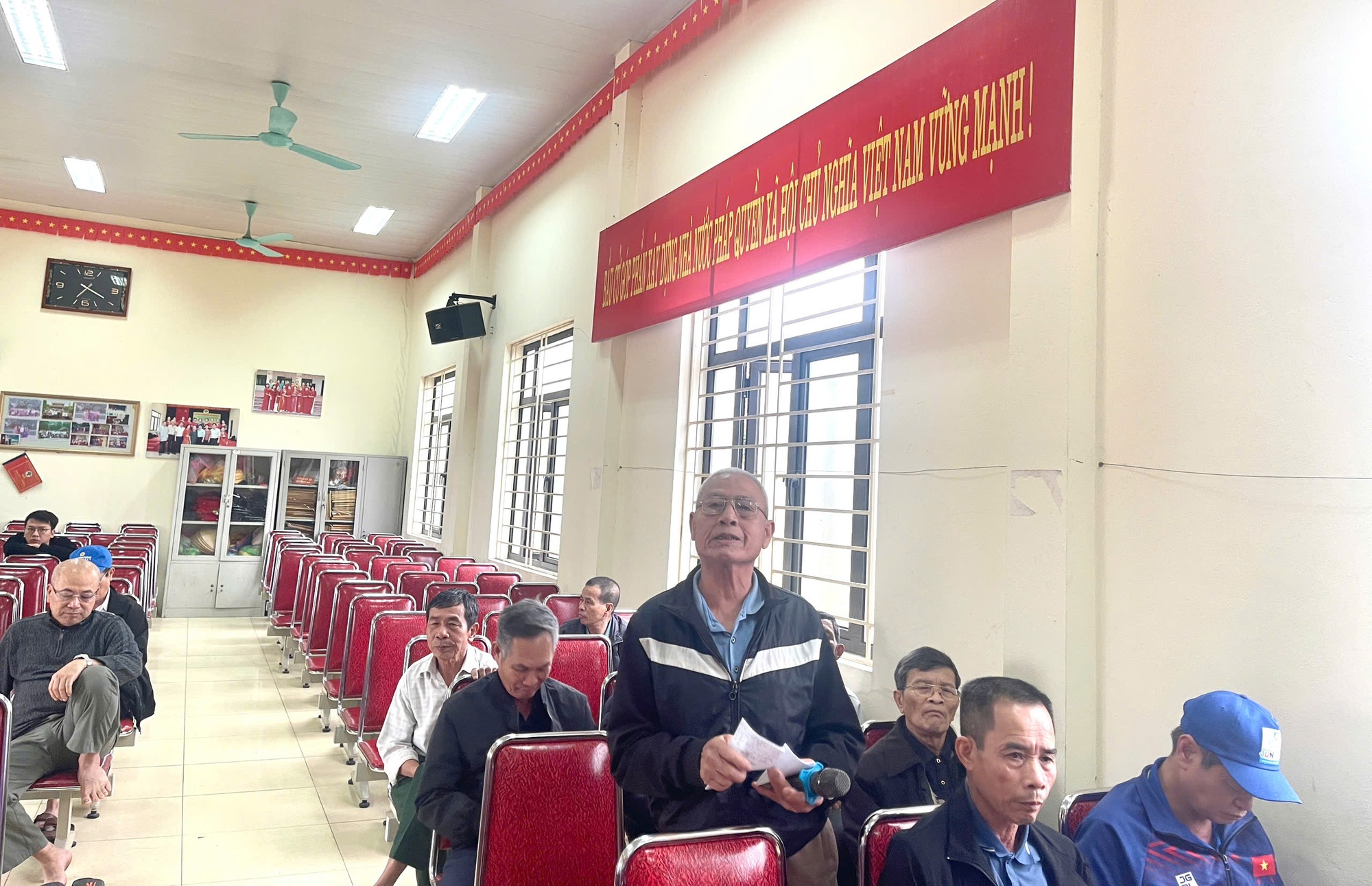 CỬ TRI ĐƠN VỊ BẦU CỬ SỐ 6 TIẾP XÚC VỚI CÁC ỨNG CỬ VIÊN ĐẠI BIỂU HĐND XÃ VĨNH THANH- Ảnh 12.