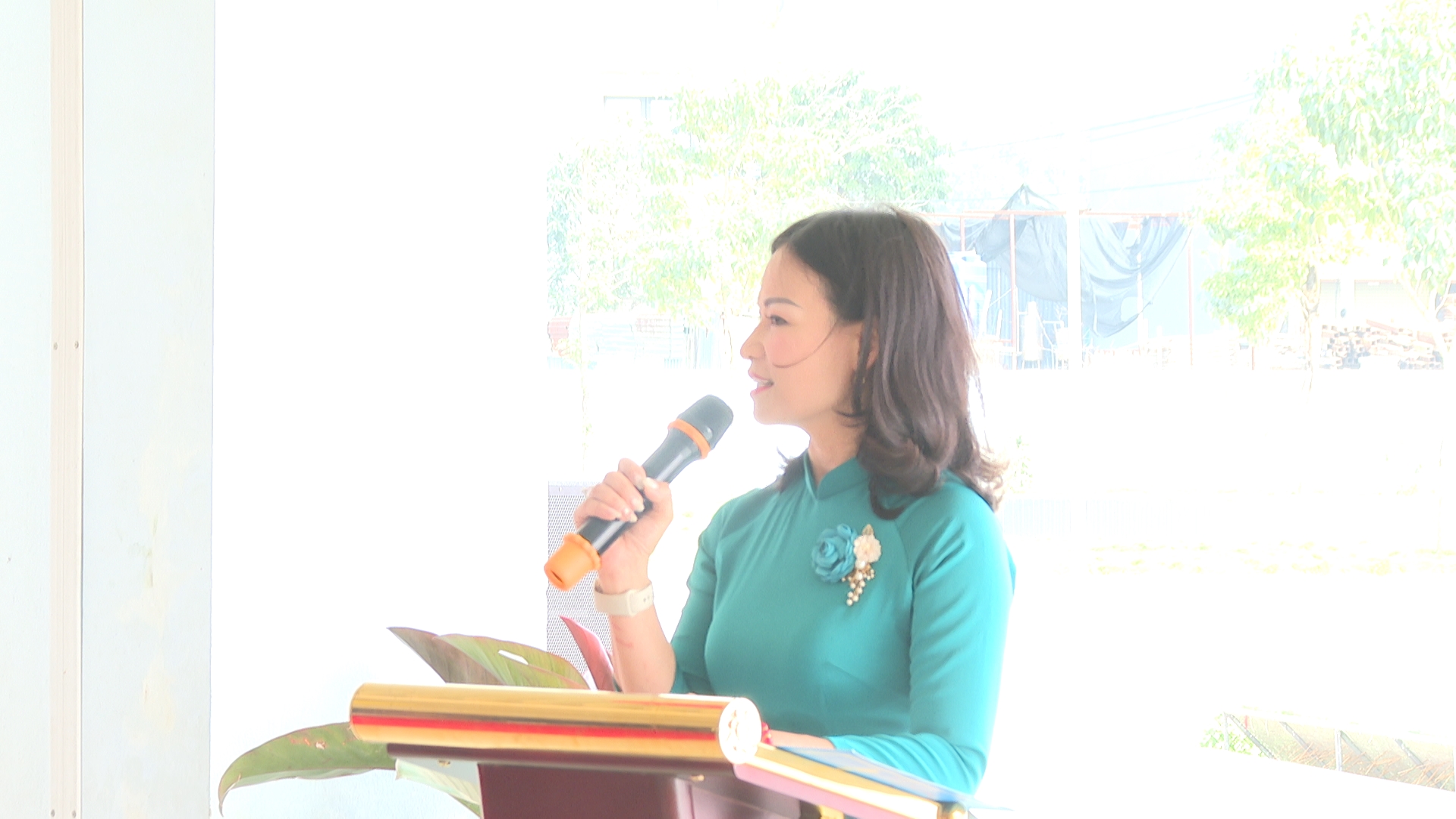 HỘI LHPN XÃ VĨNH THANH TỔ CHỨC HỘI NGHỊ TÔN VINH VẺ ĐẸP ÁO DÀI VÀ ĐỒNG DIỄN DÂN VŨ ÁO DÀI- Ảnh 4.