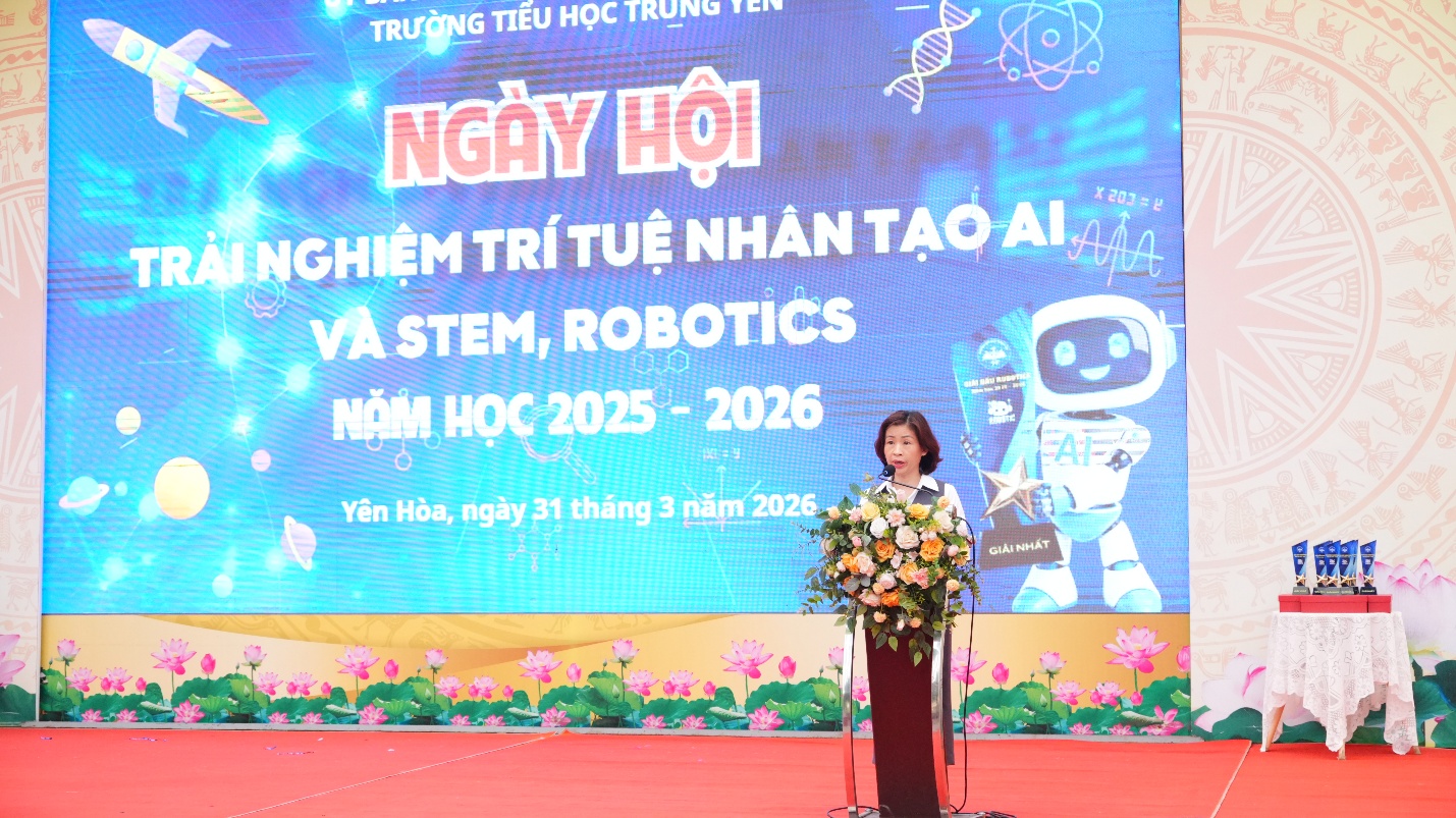 Sôi động Ngày hội trải nghiệm trí tuệ AI và STEM, ROBOTICS của học sinh trường Tiểu học Trung Yên- Ảnh 5.