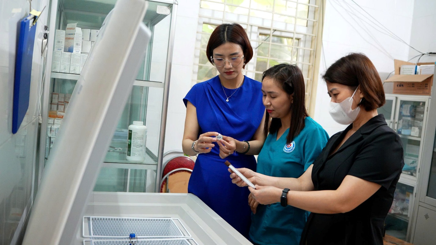 Trạm Y tế xã Hoài Đức triển khai đợt tiêm chủng mở rộng cho trẻ em trên toàn địa bàn- Ảnh 2.