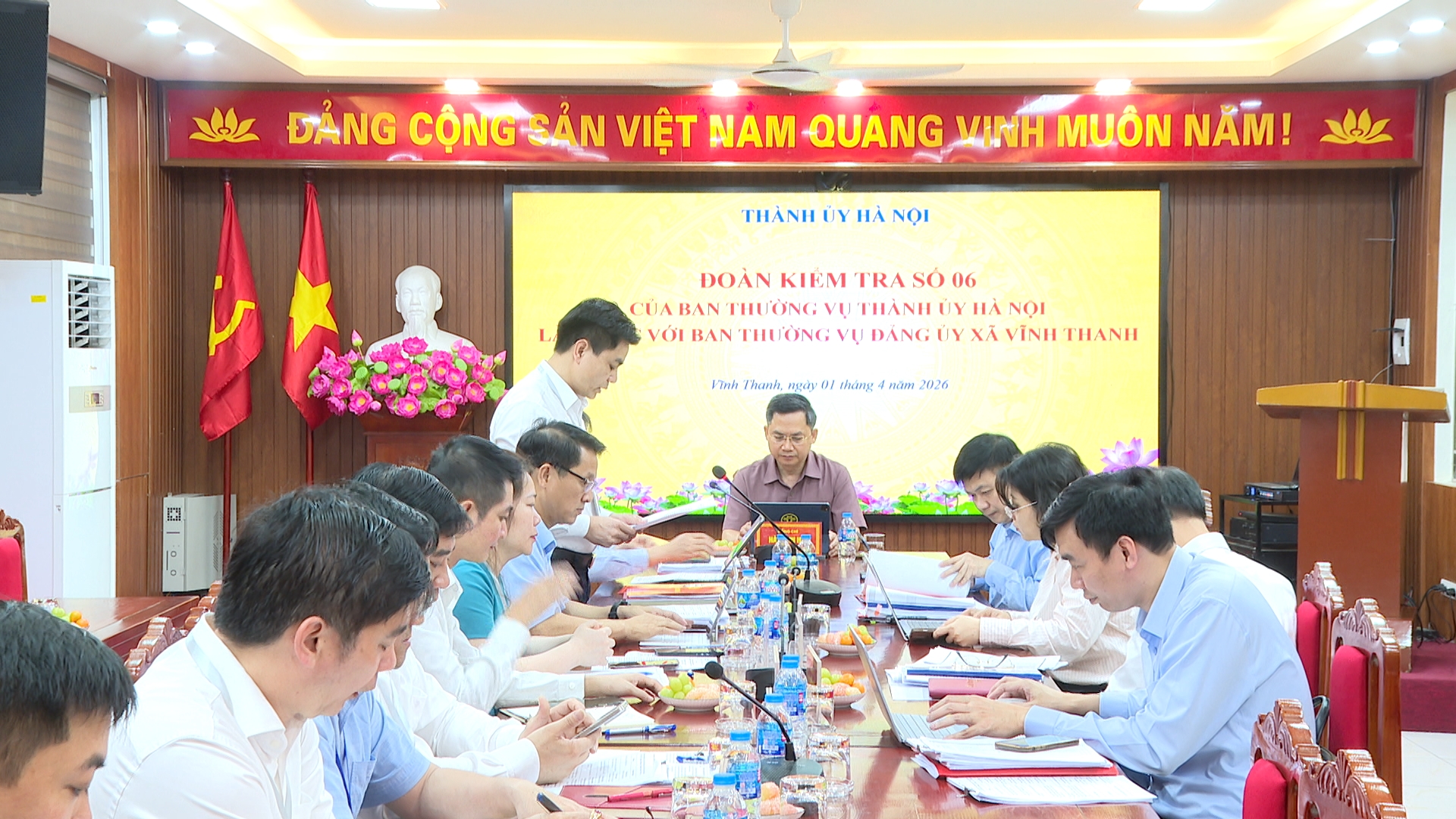 ĐOÀN KIỂM TRA SỐ 6 CỦA THÀNH ỦY HÀ NỘI LÀM VIỆC VỚI ĐẢNG ỦY XÃ VĨNH THANH- Ảnh 1.
