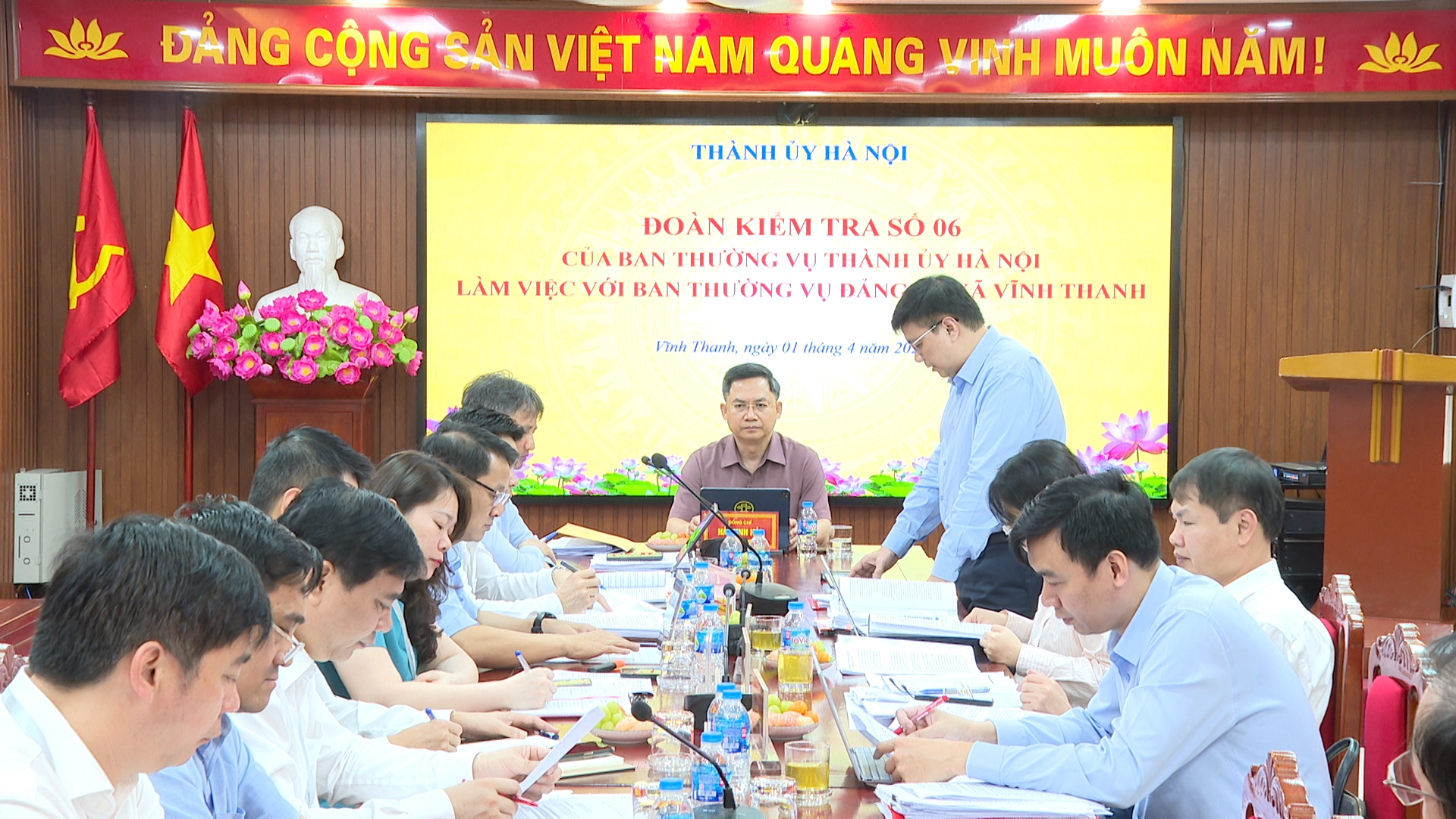 ĐOÀN KIỂM TRA SỐ 6 CỦA THÀNH ỦY HÀ NỘI LÀM VIỆC VỚI ĐẢNG ỦY XÃ VĨNH THANH- Ảnh 8.