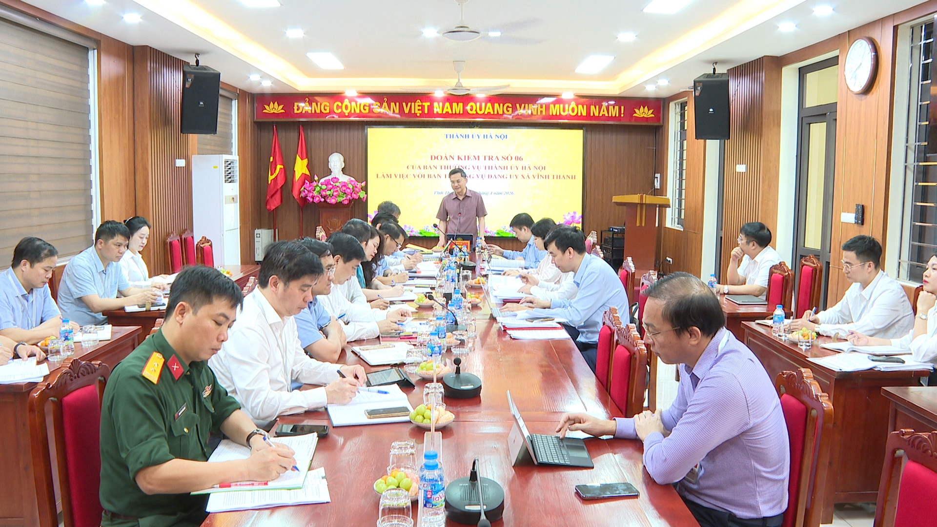 ĐOÀN KIỂM TRA SỐ 6 CỦA THÀNH ỦY HÀ NỘI LÀM VIỆC VỚI ĐẢNG ỦY XÃ VĨNH THANH- Ảnh 11.