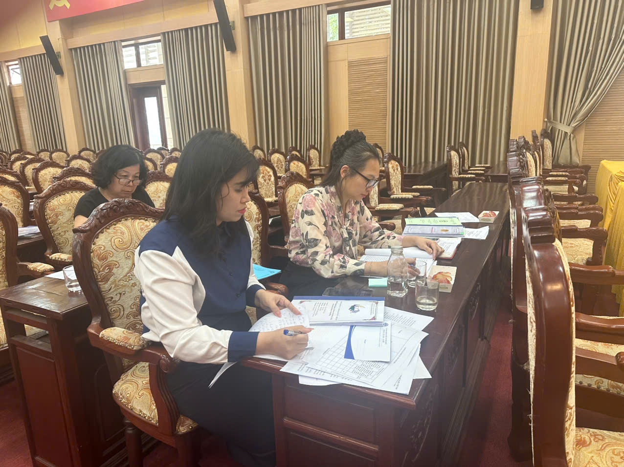 Xã Hoài Đức tổ chức chấm thi “Viết về gương điển hình Người tốt, việc tốt” năm 2026- Ảnh 1.