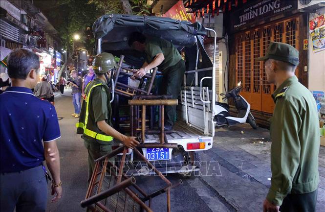 Hà Nội: Phường Hoàn Kiếm quyết tâm lập lại trật tự vỉa hè, xây dựng đô thị văn minh- Ảnh 10.