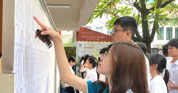 Hôm nay (10-4), học sinh Hà Nội bắt đầu đăng ký thi vào lớp 10