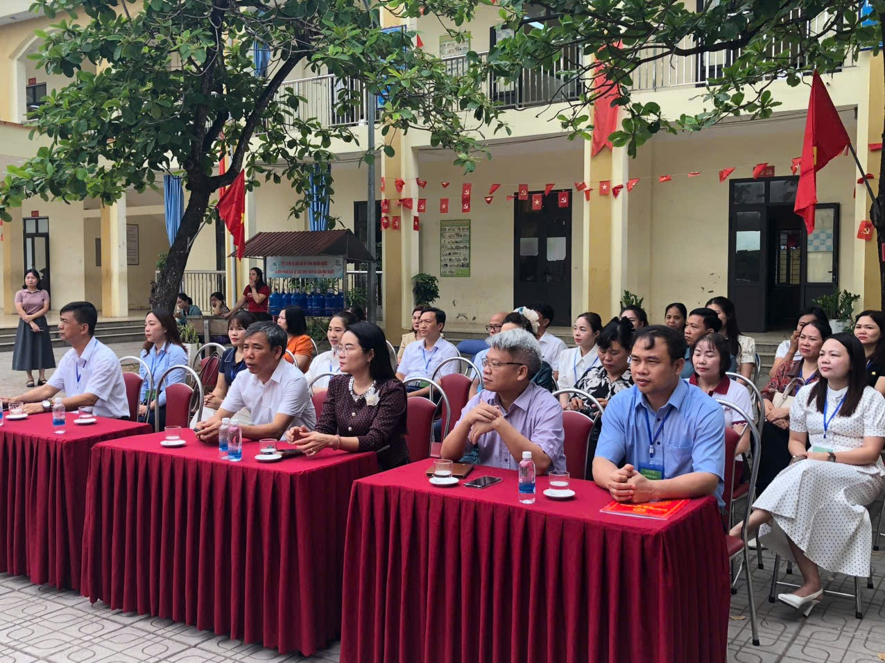 Xã Hồng Sơn khai mạc Hội thi giao lưu viết chữ đẹp cấp Tiểu học năm học 2025 - 2026- Ảnh 2.