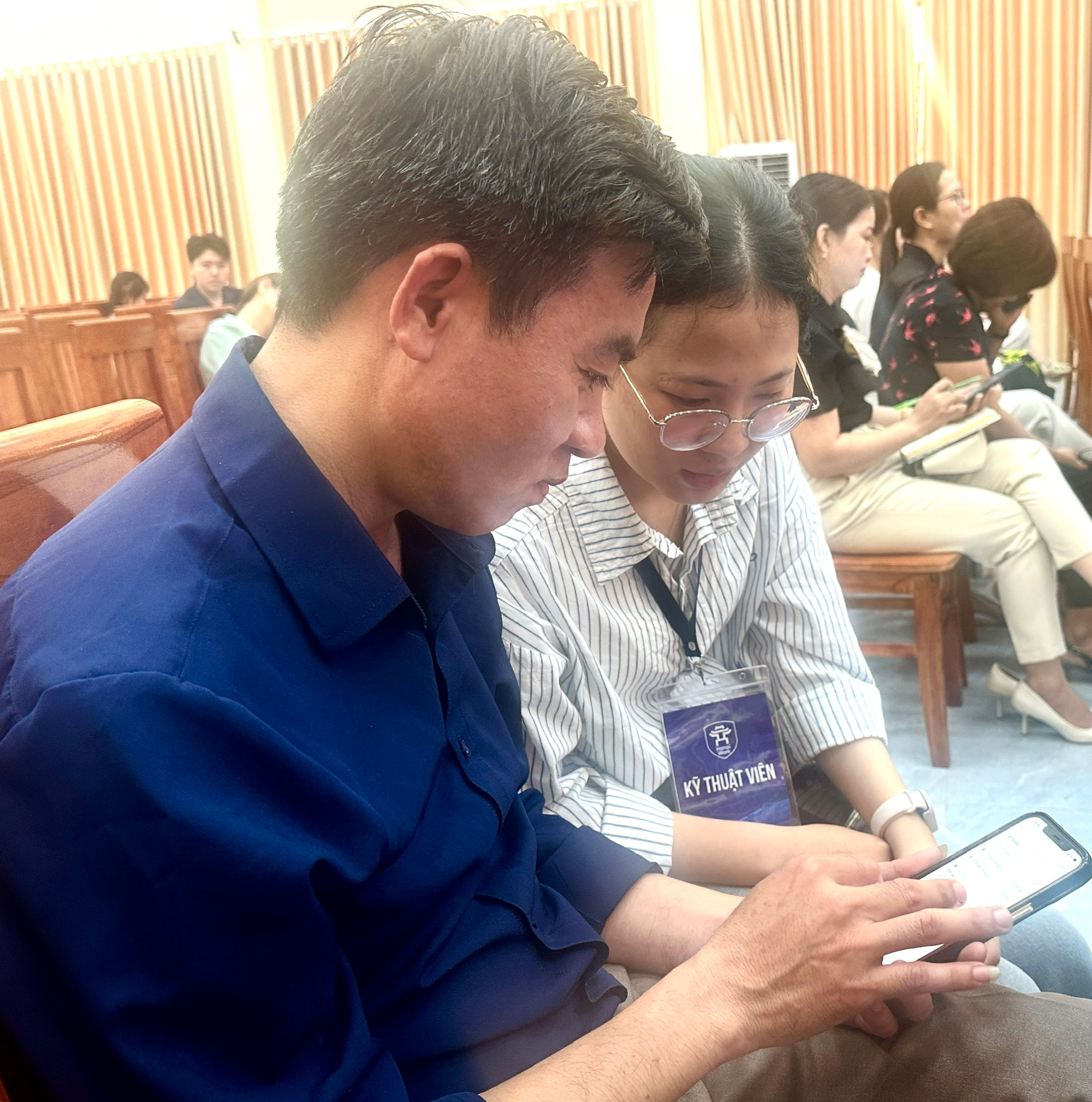 Xã Hồng Sơn tổ chức tập huấn sử dụng hệ thống Hanoiwork- Ảnh 3.