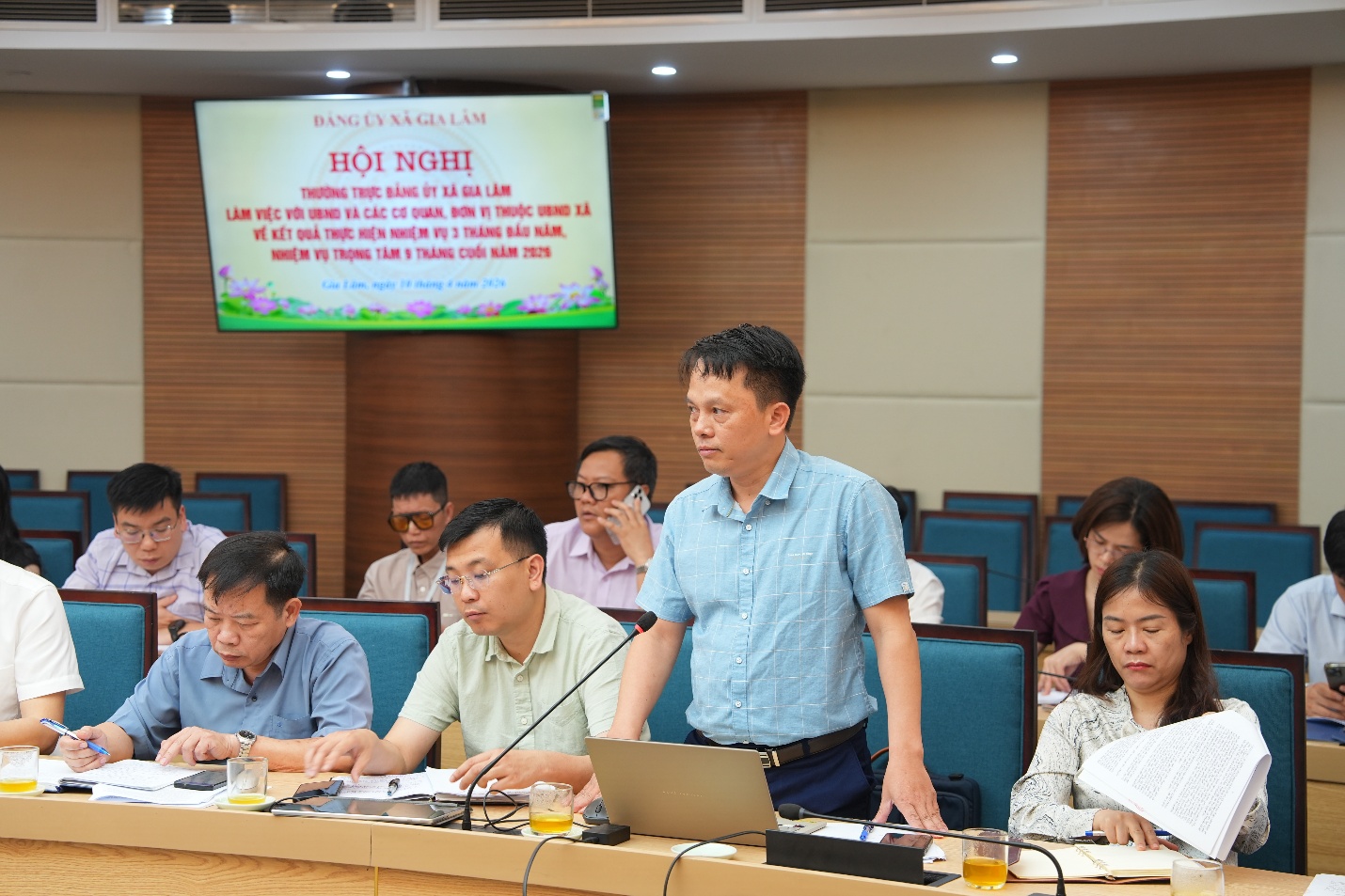 Đảng ủy xã Gia Lâm làm việc với UBND xã về kết quả thực hiện nhiệm vụ quý I, triển khai nhiệm vụ trọng tâm 9 tháng cuối năm 2026- Ảnh 4.