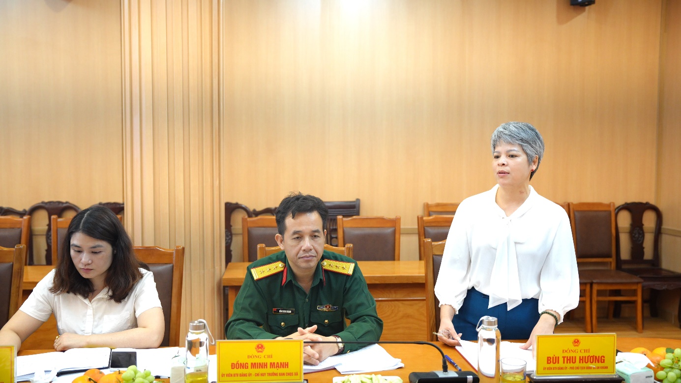 A group of people in a meeting  AI-generated content may be incorrect.