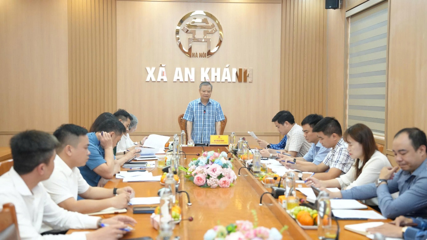 A group of people sitting at a table  AI-generated content may be incorrect.