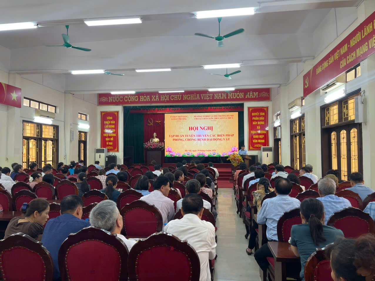 Xã Đan Phượng tổ chức tập huấn tuyên truyền các biện pháp phòng, chống bệnh Dại động vật- Ảnh 1.