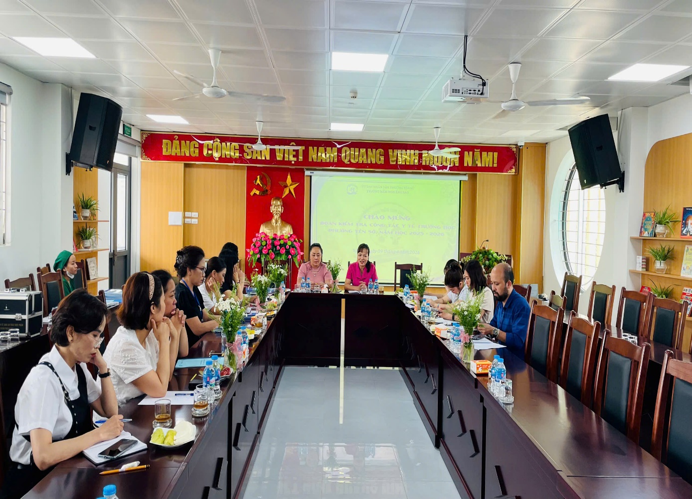 Trường mầm non Ánh Sao đón đoàn kiểm tra công tác Y tế trường học năm 2026- Ảnh 1.