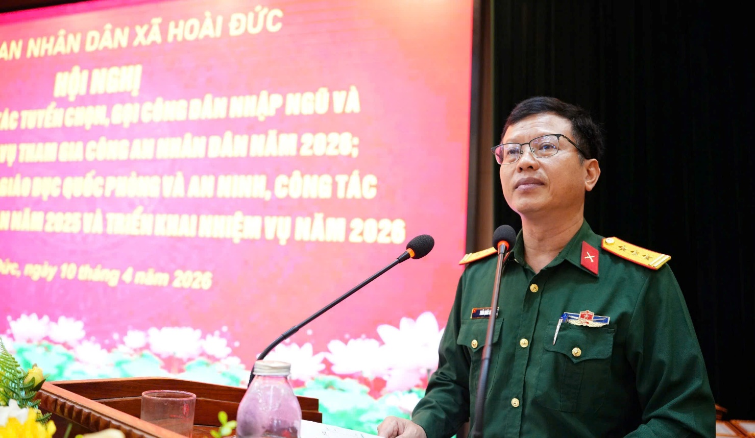 Hoài Đức khen thưởng 13 tập thể và 45 cá nhân có thành tích trong công tác tuyển chọn, gọi công dân nhập ngũ, thực hiện nghĩa vụ tham gia Công an nhân dân và trong công tác Giáo dục Quốc phòng - An ninh năm 2026- Ảnh 8.