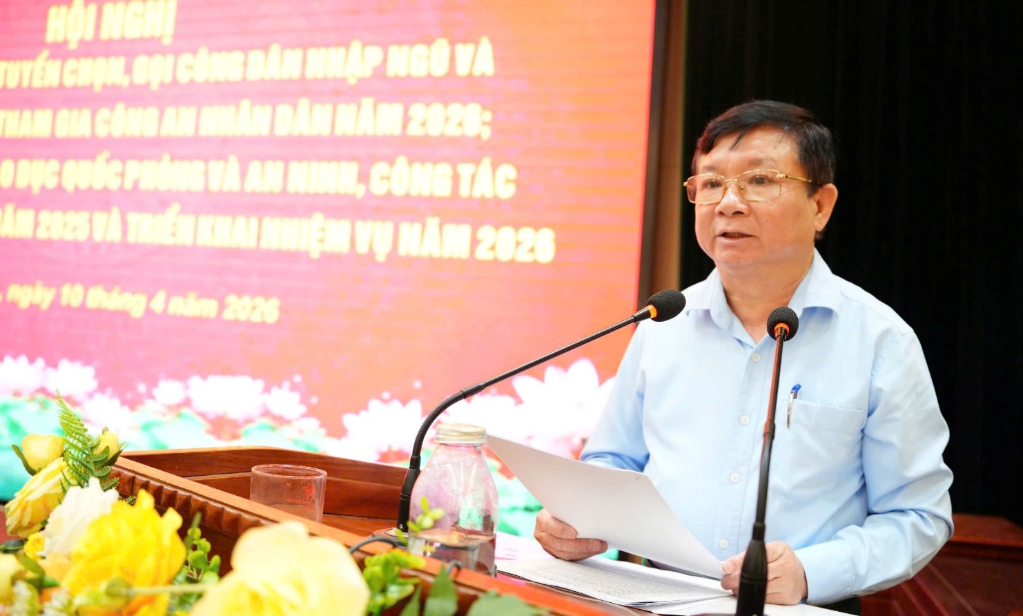 Hoài Đức khen thưởng 13 tập thể và 45 cá nhân có thành tích trong công tác tuyển chọn, gọi công dân nhập ngũ, thực hiện nghĩa vụ tham gia Công an nhân dân và trong công tác Giáo dục Quốc phòng - An ninh năm 2026- Ảnh 9.