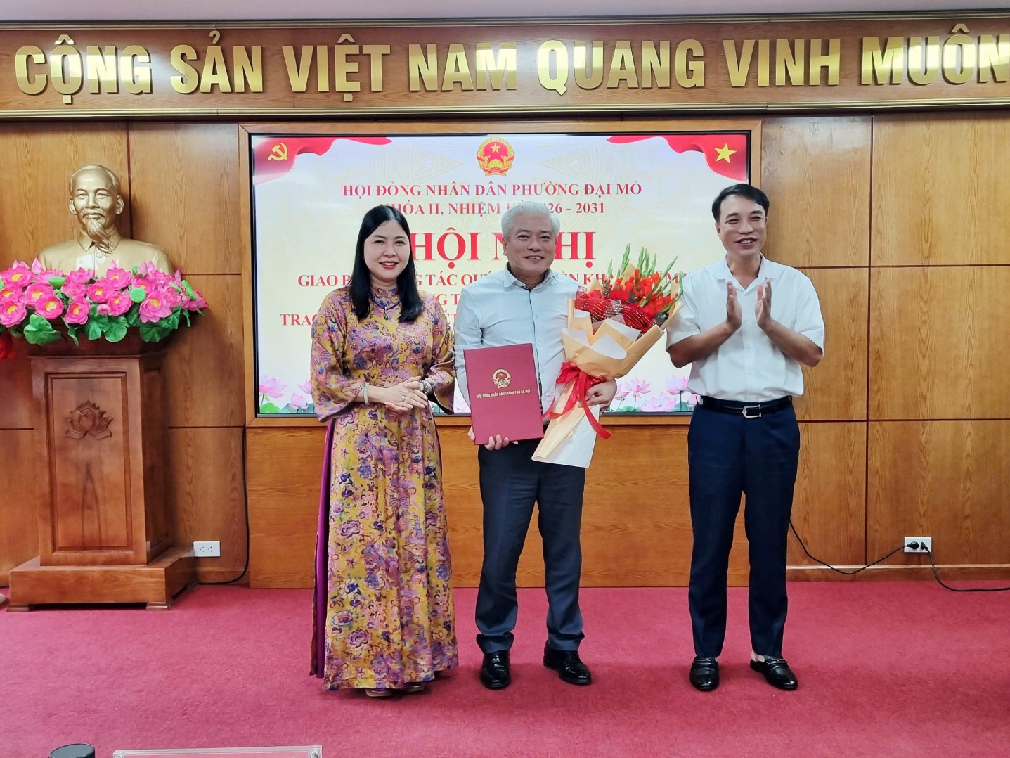 HĐND phường Đại Mỗ giao ban công tác quý I, triển khai nhiệm vụ quý II năm 2026 và Trao các Nghị quyết về công tác cán bộ- Ảnh 4.