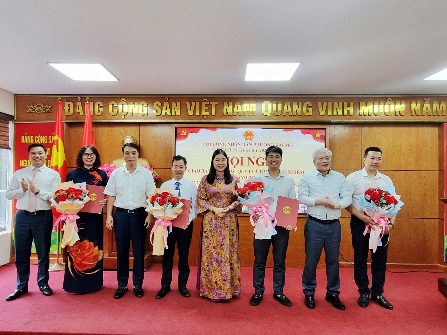 HĐND phường Đại Mỗ giao ban công tác quý I, triển khai nhiệm vụ quý II năm 2026 và Trao các Nghị quyết về công tác cán bộ- Ảnh 6.