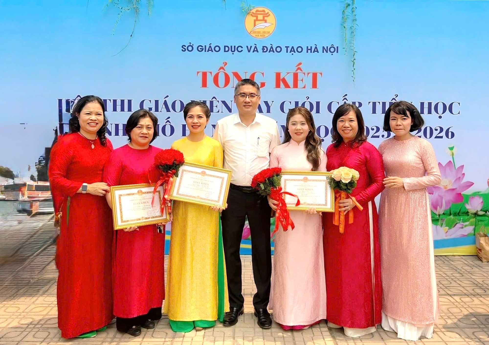 Giáo dục phường Kim Liên gặt “quả ngọt” từ Hội thi giáo viên dạy giỏi- Ảnh 2.