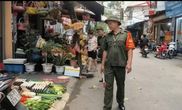 Phong trào an ninh trật tự đô thị tại Tổ dân phố số 8(TH): “Đoàn kết - Kỷ cương - Văn minh - Phát triển”- Ảnh 1.
