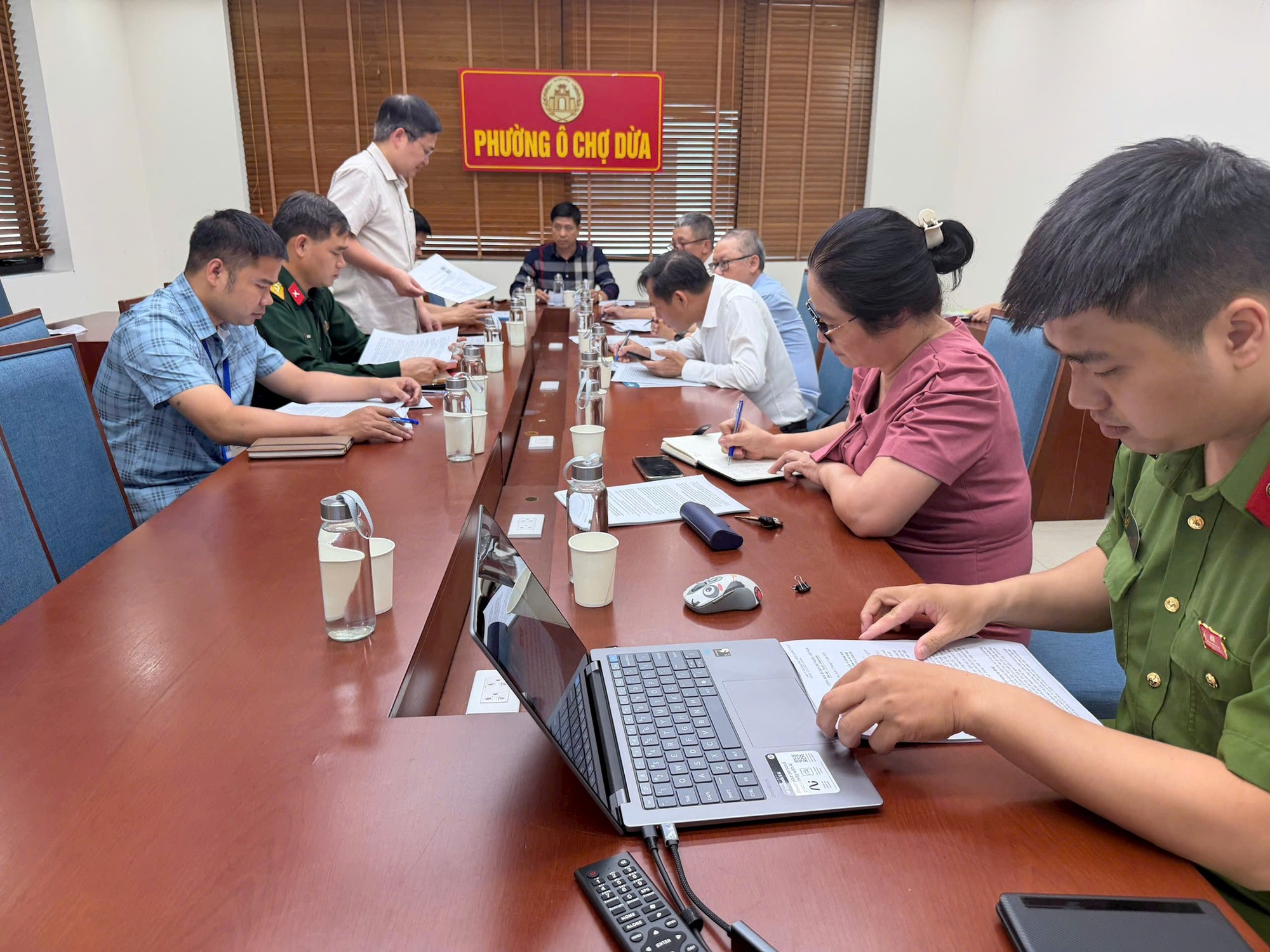 Phường Ô Chợ Dừa: Triển khai hướng dẫn xử lý các cơ sở không đảm bảo an toàn phòng cháy, chữa cháy- Ảnh 1.