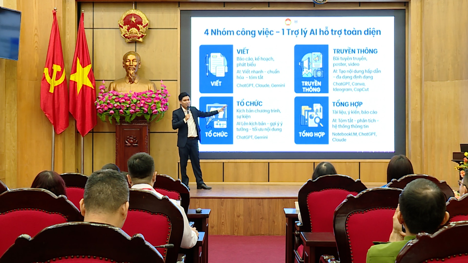 Phường Ngọc Hà ra mắt mô hình “Cán bộ Mặt trận thực chiến cùng AI”- Ảnh 4.