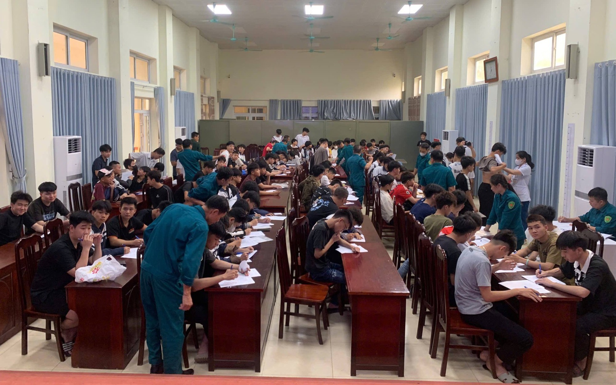 461 công dân thực hiện đăng ký nghĩa vụ quân sự lần đầu