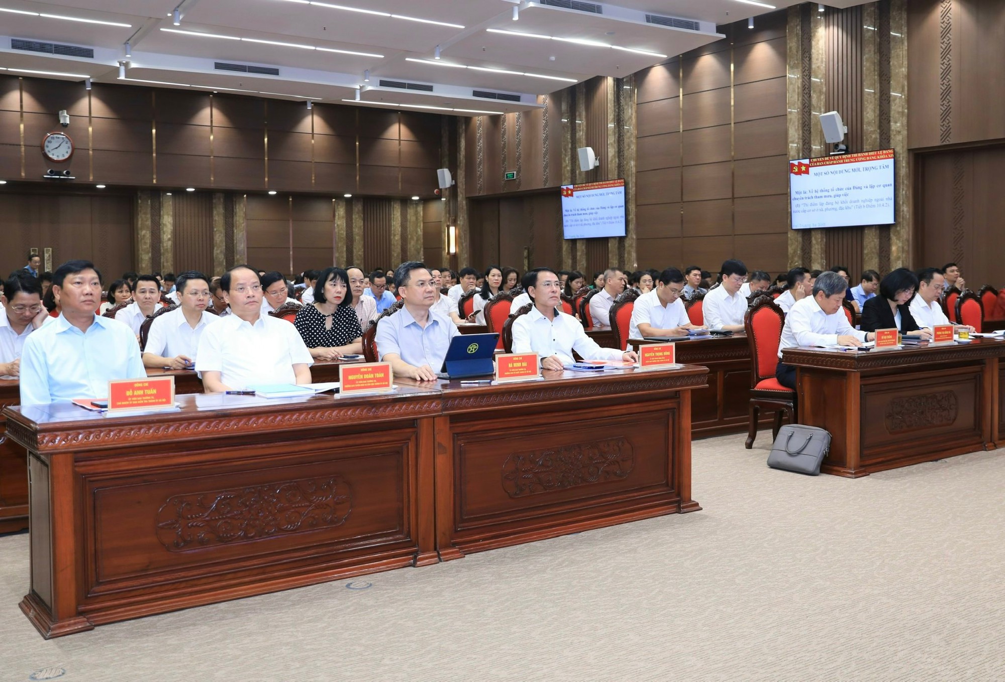 Gần 2,2 triệu cán bộ, đảng viên dự hội nghị quán triệt, triển khai thực hiện Nghị quyết Trung ương 2 (khóa XIV)- Ảnh 5.