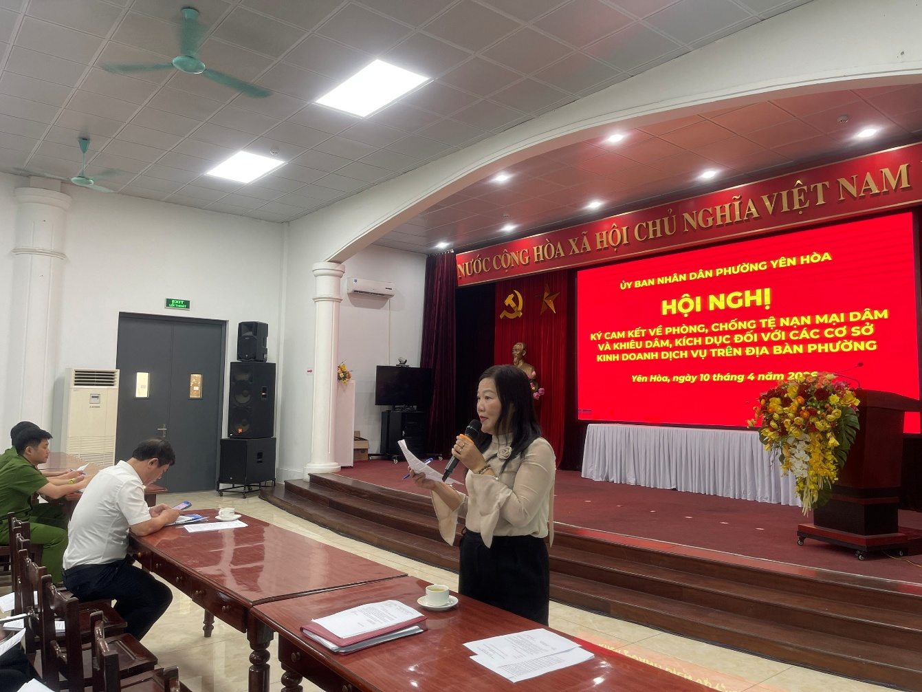 Phường Yên Hòa triển khai ký cam kết phòng, chống tệ nạn mại dâm năm 2026- Ảnh 2.