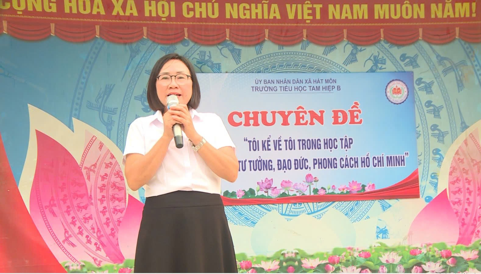 Chào cờ đầu tuần, kể chuyện "Tôi kể về tôi trong học tập và làm theo tư tưởng, đạo đức, phong cách Hồ Chí Minh"- Ảnh 6.