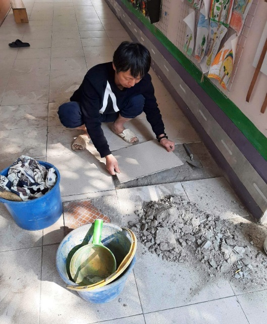 Người bảo vệ có trái tim vàng và đôi bàn tay "siêu nhân"- Ảnh 4.