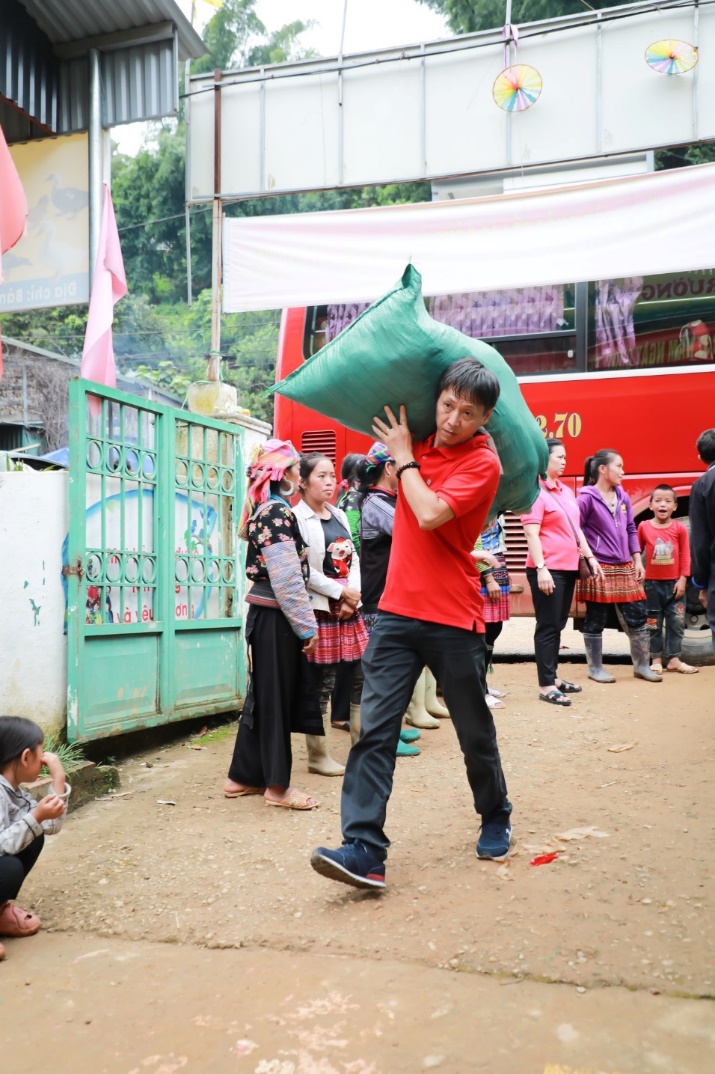 Người bảo vệ có trái tim vàng và đôi bàn tay "siêu nhân"- Ảnh 10.