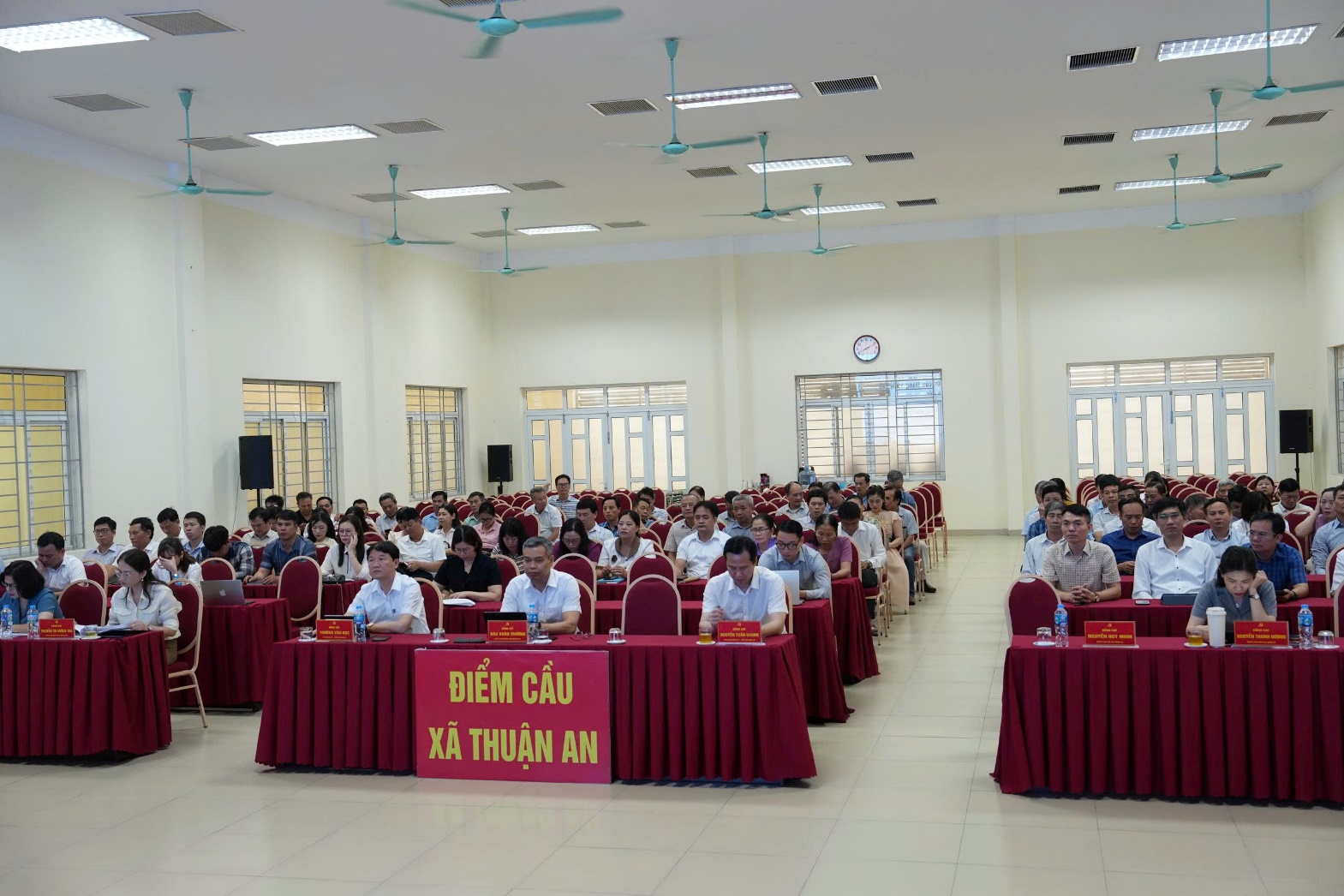 Đảng bộ xã Thuận An tham gia trực tuyến Hội nghị toàn quốc nghiên cứu, học tập, quán triệt, triển khai thực hiện Nghị quyết Hội nghị lần thứ hai Ban Chấp hành Trung ương Đảng khóa XIV và Hội nghị của Thành phố- Ảnh 2.