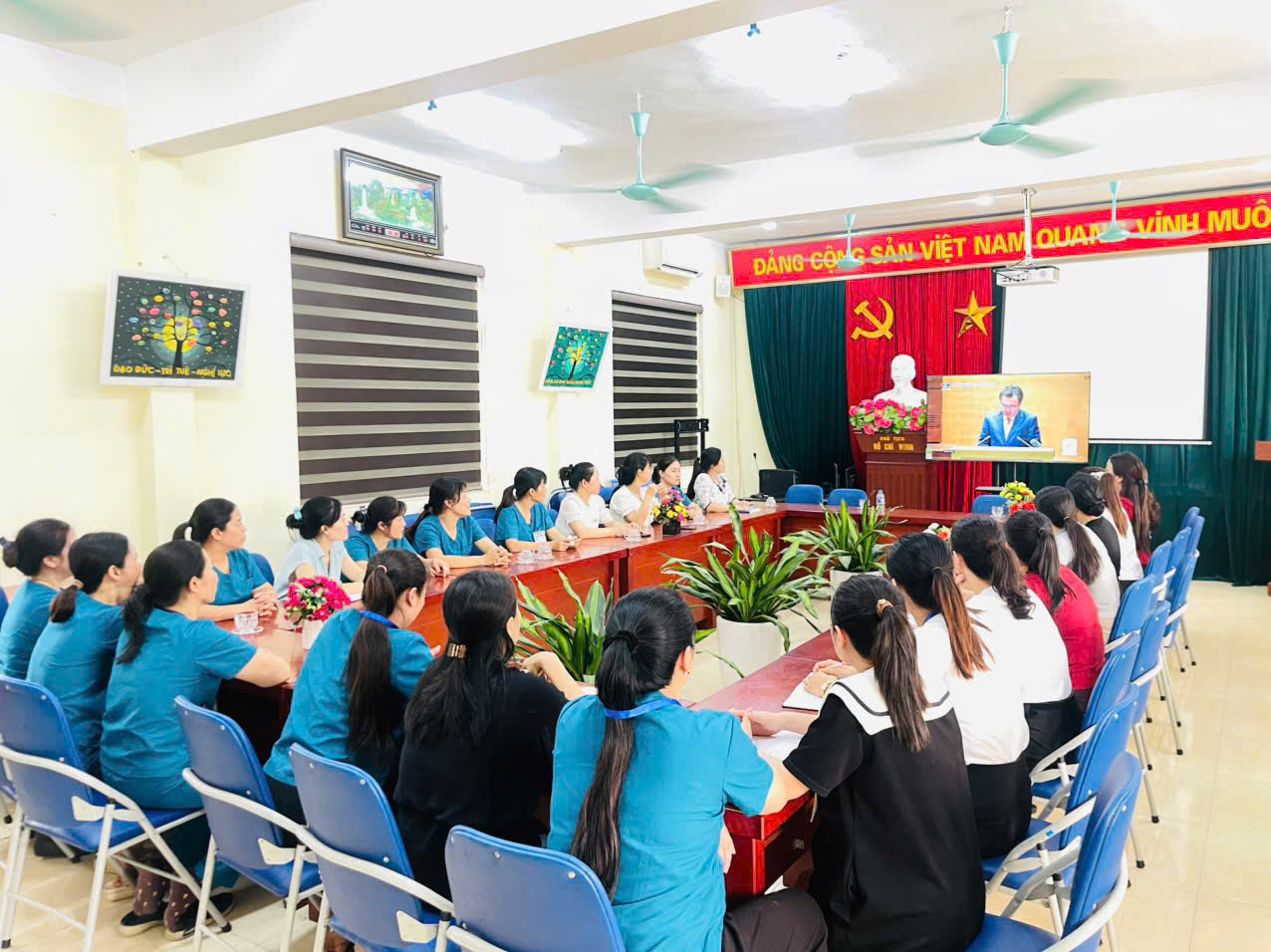 Một số hình ảnh xã Quảng Bị tiếp sóng Hội nghị toàn quốc nghiên cứu, học tập, quán triệt và triển khai thực hiện Nghị quyết Hội nghị lần thứ hai Ban Chấp hành Trung ương Đảng khóa XIV- Ảnh 12.