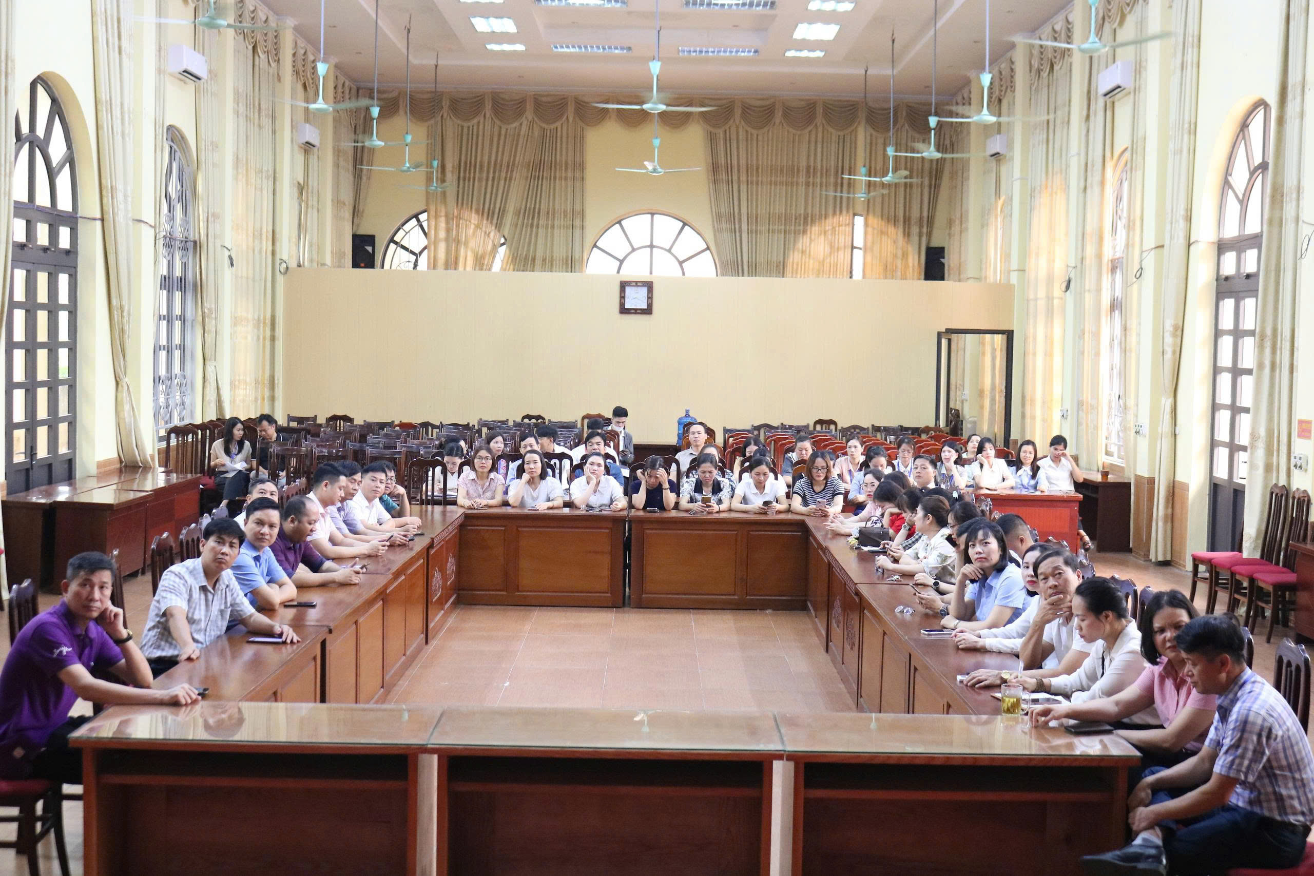 Một số hình ảnh xã Quảng Bị tiếp sóng Hội nghị toàn quốc nghiên cứu, học tập, quán triệt và triển khai thực hiện Nghị quyết Hội nghị lần thứ hai Ban Chấp hành Trung ương Đảng khóa XIV- Ảnh 6.