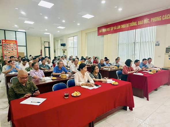 MTTQ Việt Nam phường phổ biến Kế hoạch triển khai Chương trình hành động thực hiện Nghị quyết số 02-NQ/TW của Bộ Chính trị - Ảnh 2.